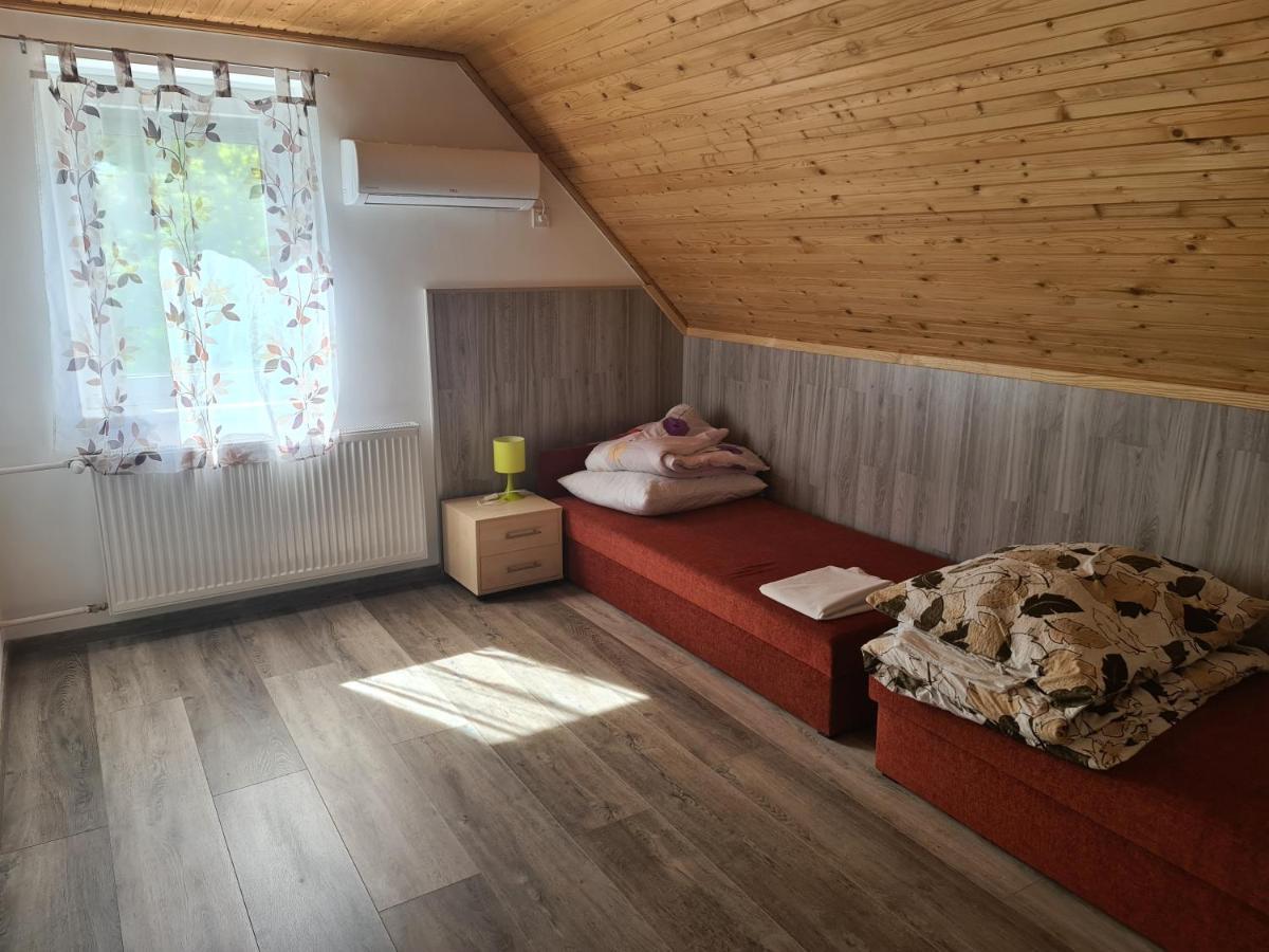 Villa Vaddinszo Lak Kiskunmajsa Esterno foto