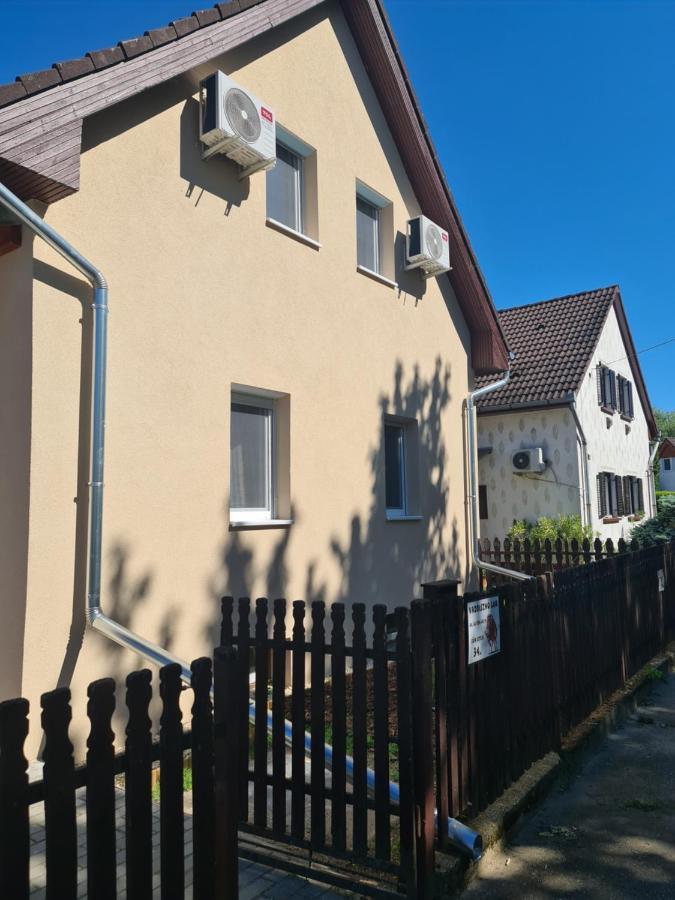 Villa Vaddinszo Lak Kiskunmajsa Esterno foto